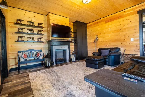 873 E 1100 S Rd, Keystone, IN 46759 photo 10