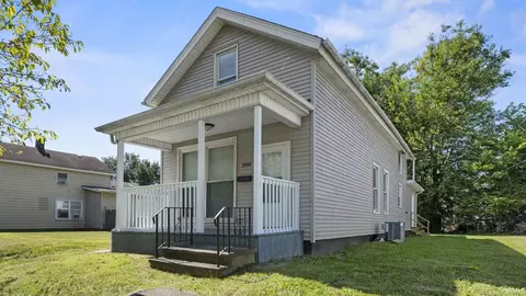 1906 Webster St, Fort Wayne, IN 46802