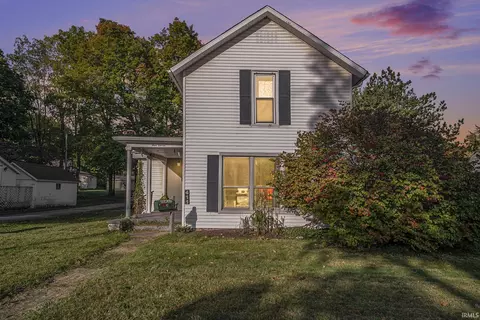 411 N High St, Lagrange, IN 46761 photo 1