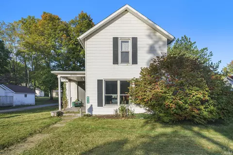 411 N High St, Lagrange, IN 46761 photo 2