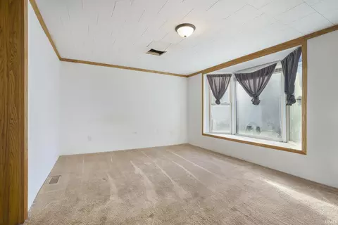 411 N High St, Lagrange, IN 46761 photo 8