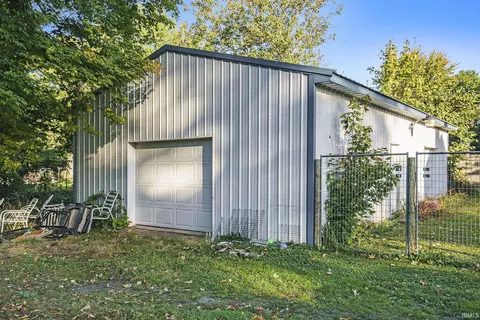 411 N High St, Lagrange, IN 46761 photo 14