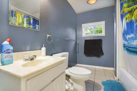 411 N High St, Lagrange, IN 46761 photo 7