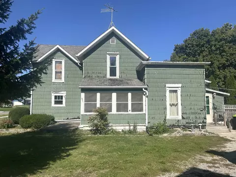 419 N Broadway St, Butler, IN 46721