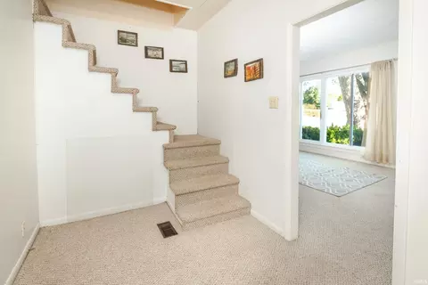 450 E Sample Rd, Bloomington, IN 47408 photo 18
