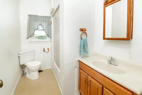 450 E Sample Rd, Bloomington, IN 47408 photo 8