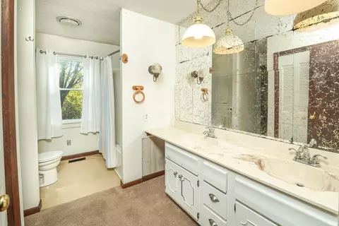 450 E Sample Rd, Bloomington, IN 47408 photo 17