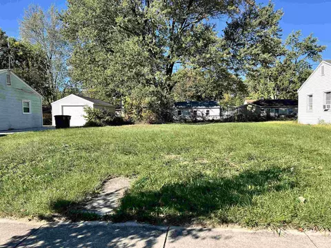 5104 Reed St, Fort Wayne, IN 46806
