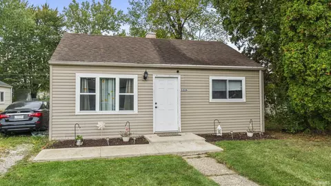 3226 Rodgers Ave, Fort Wayne, IN 46803