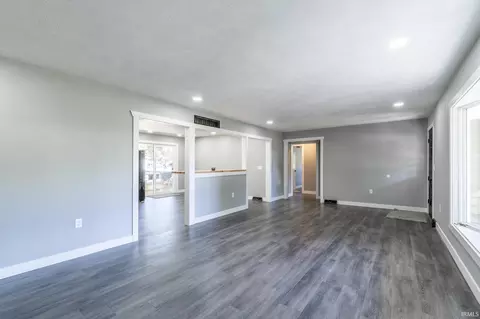 595 E 700 N, Howe, IN 46746 photo 17