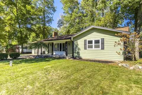 595 E 700 N, Howe, IN 46746 photo 2