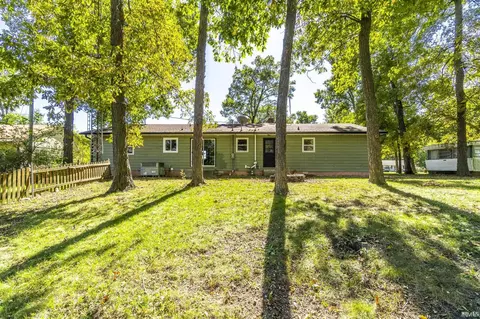 595 E 700 N, Howe, IN 46746 photo 4