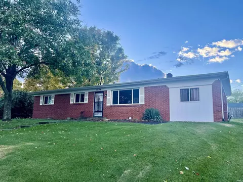3630 S Hays Dr, Bloomington, IN 47401