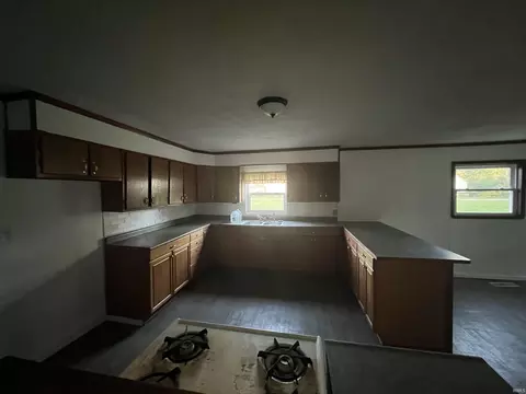 403 E Smith St, Oxford, IN 47971 photo 3
