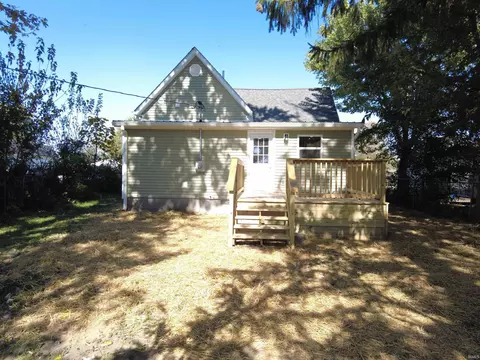 416 W Oak St, Mitchell, IN 47446 photo 15