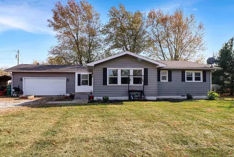 5543 W Colfax Manson Rd, Frankfort, IN 46041