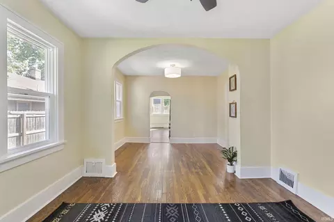 1734 E Fox St, South Bend, IN 46613 photo 10