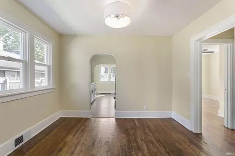 1734 E Fox St, South Bend, IN 46613 photo 12