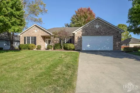 304 Greenland Ln, Yorktown, IN 47396