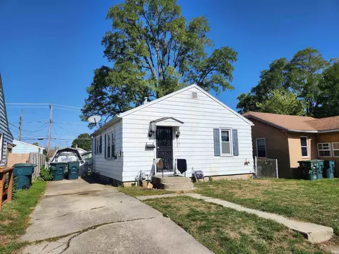1920 W 10th St, Muncie, IN 47302