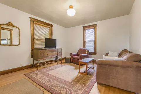 486 E 5th St, Peru, IN 46970 photo 3