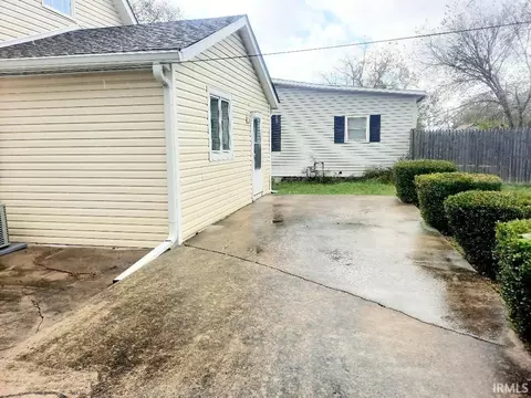 1110 E 7th St, Muncie, IN 47302 photo 4