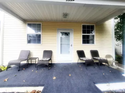 1110 E 7th St, Muncie, IN 47302 photo 2