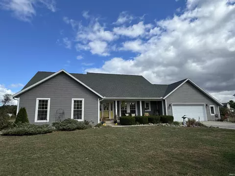 1340 Lakeview Bnd, Rochester, IN 46975