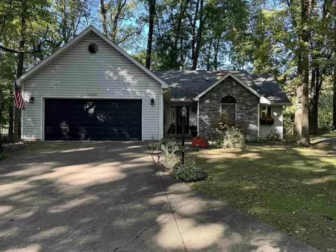 12408 Dee Dr, Plymouth, IN 46563