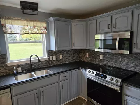 8696 N 620 E, Syracuse, IN 46567 photo 6
