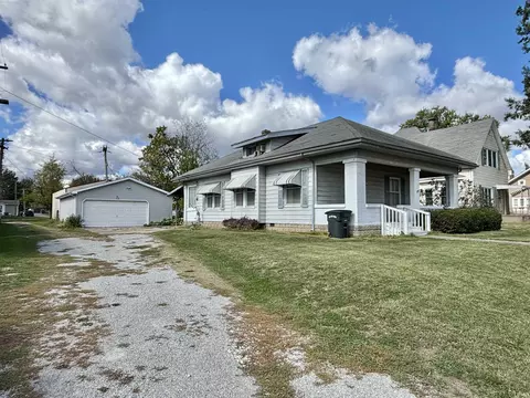 250 NE 7th St, Linton, IN 47441