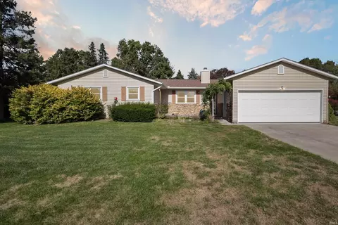 26779 Roseland Rd, Elkhart, IN 46514