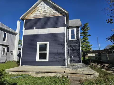608 W Washington St, Winchester, IN 47394