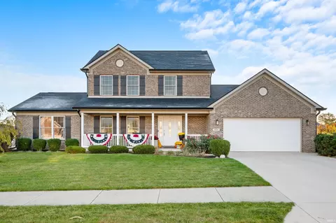 904 N Fox Berry Dr, Yorktown, IN 47396