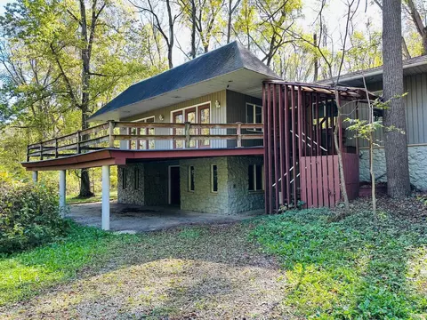 4568 E 150 South Rd, Rochester, IN 46975