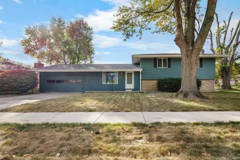 2009 Carlisle Rd, West Lafayette, IN 47906