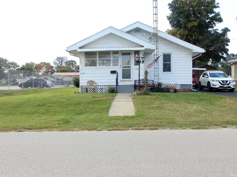101 Whiteriver Ave, Petersburg, IN 47567