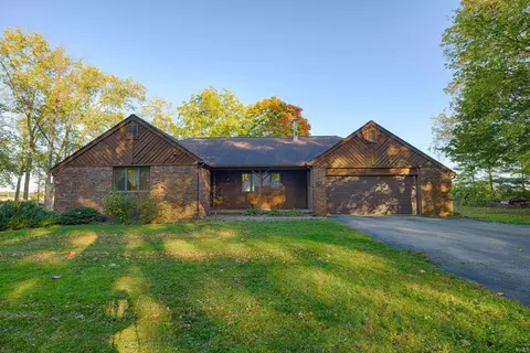 176 Timberly Dr, Greentown, IN 46936 photo 2