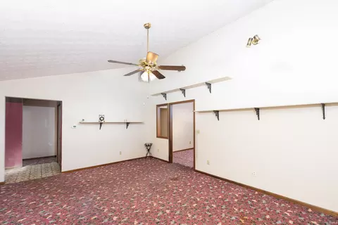 176 Timberly Dr, Greentown, IN 46936 photo 9