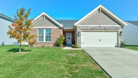 5046 Stables Dr, Evansville, IN 47715