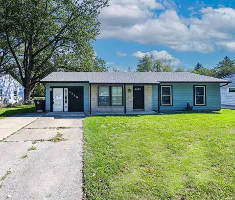 1715 Godfrey Rd, Fort Wayne, IN 46819
