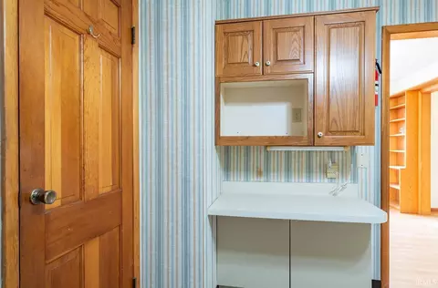 710 S High St, Bloomington, IN 47401 photo 17