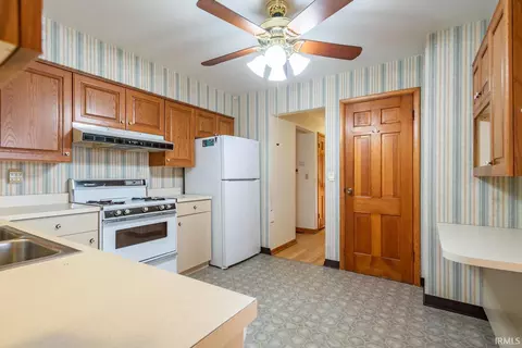 710 S High St, Bloomington, IN 47401 photo 16