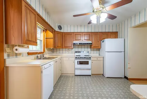 710 S High St, Bloomington, IN 47401 photo 15