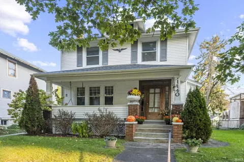 1140 W Oakdale Dr, Fort Wayne, IN 46807