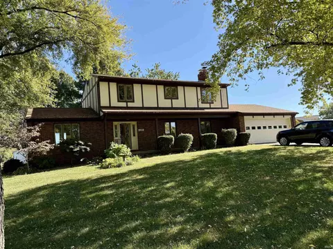 592 S Concord Dr, Princeton, IN 47670