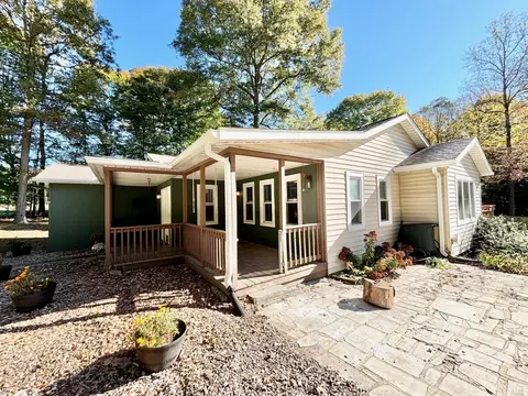 3898 E Dora Rd, Bloomington, IN 47408 photo 2