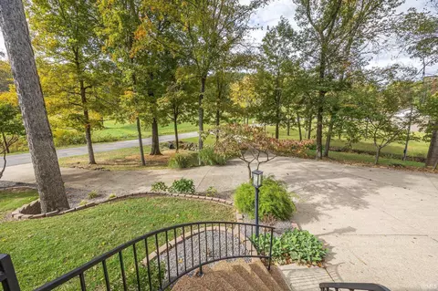 1041 E 190 N Rd, Jasper, IN 47546 photo 2