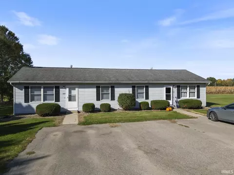 3935 3945 Meadow Ridge Dr, Warsaw, IN 46582