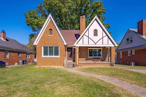 1318 Ravenswood Dr, Evansville, IN 47714